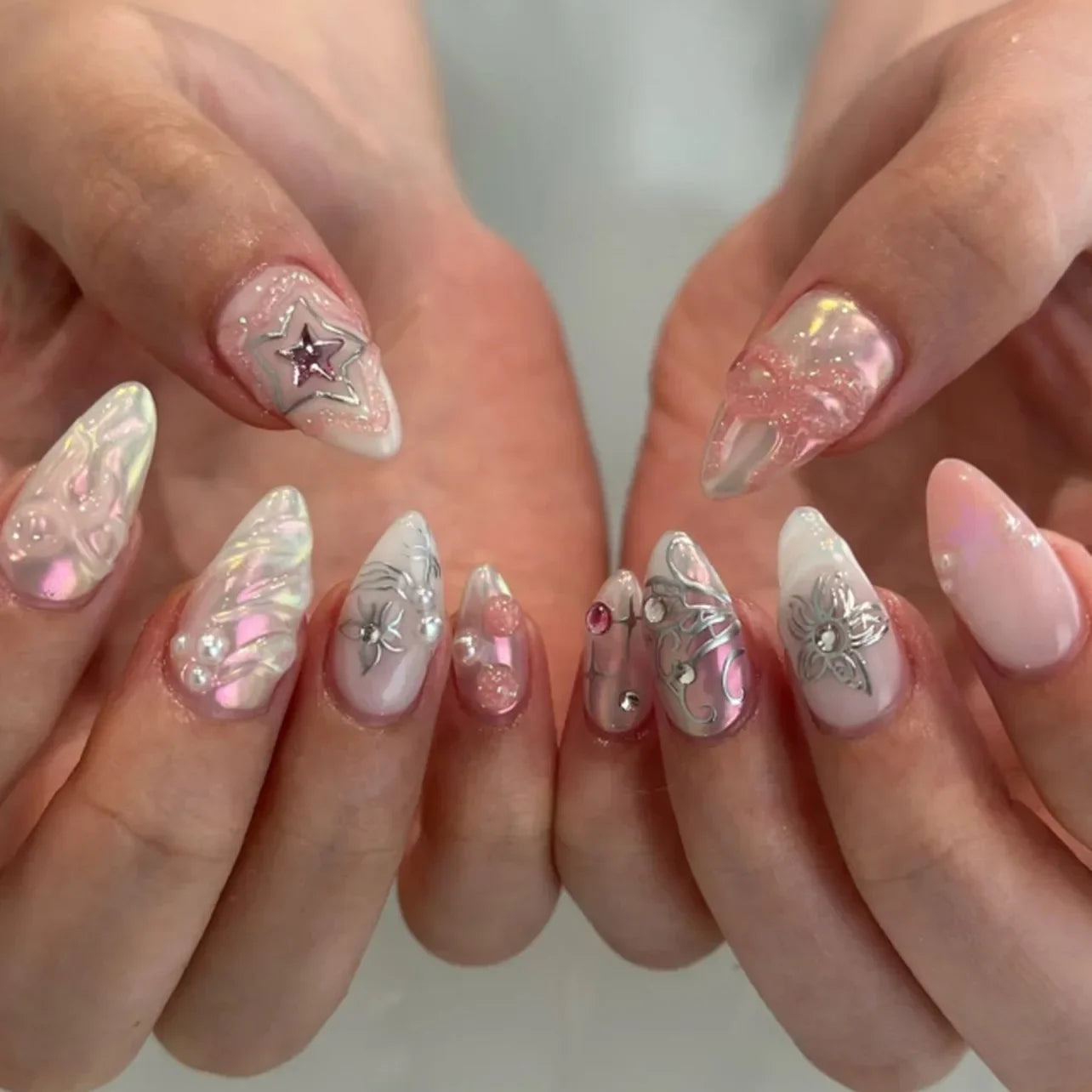 24pcs Spicy Girls French False Nails with Flower Leopard Print Design Long Almond Fake Nail Tips Brown Gold Bead Press on Nails